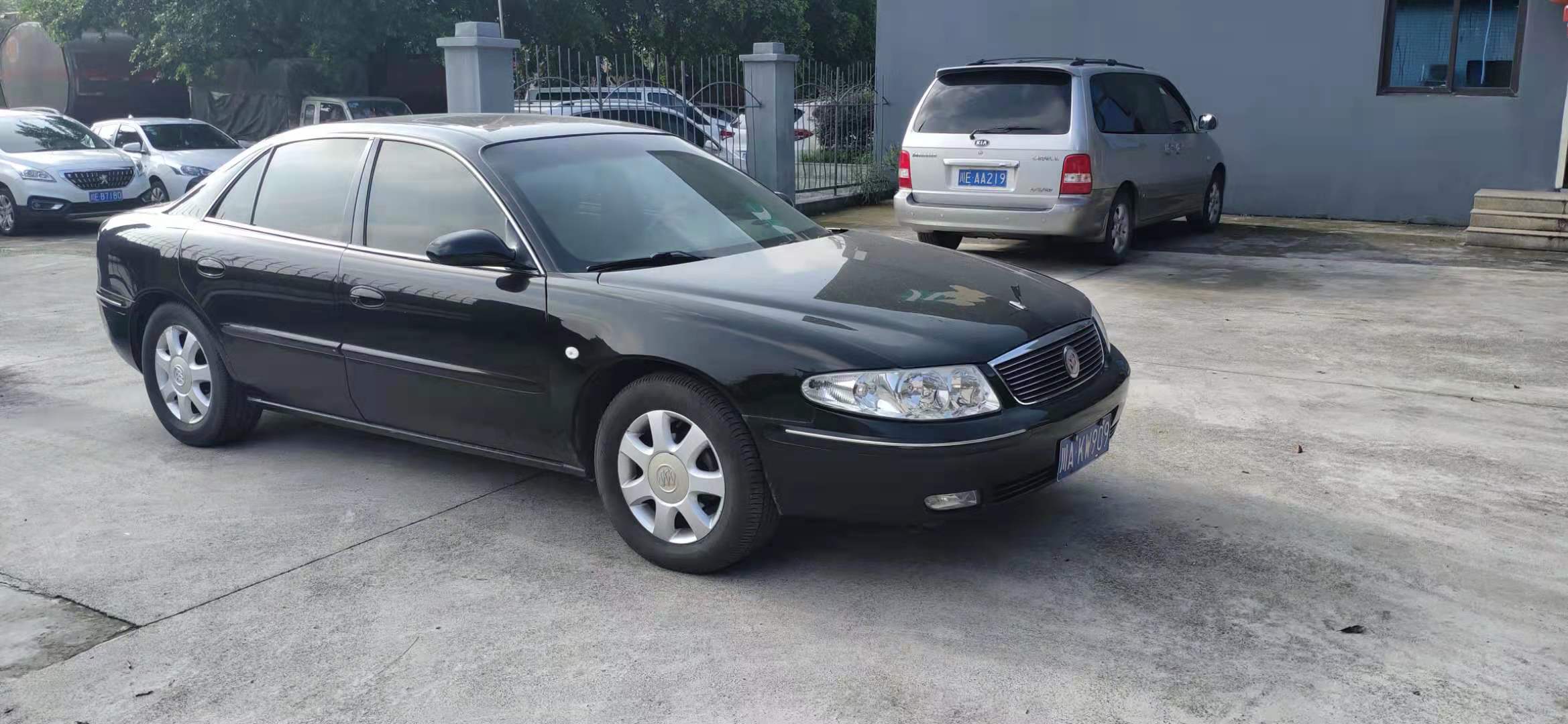 ?？怂埂⑸虾e克機(jī)車拍賣